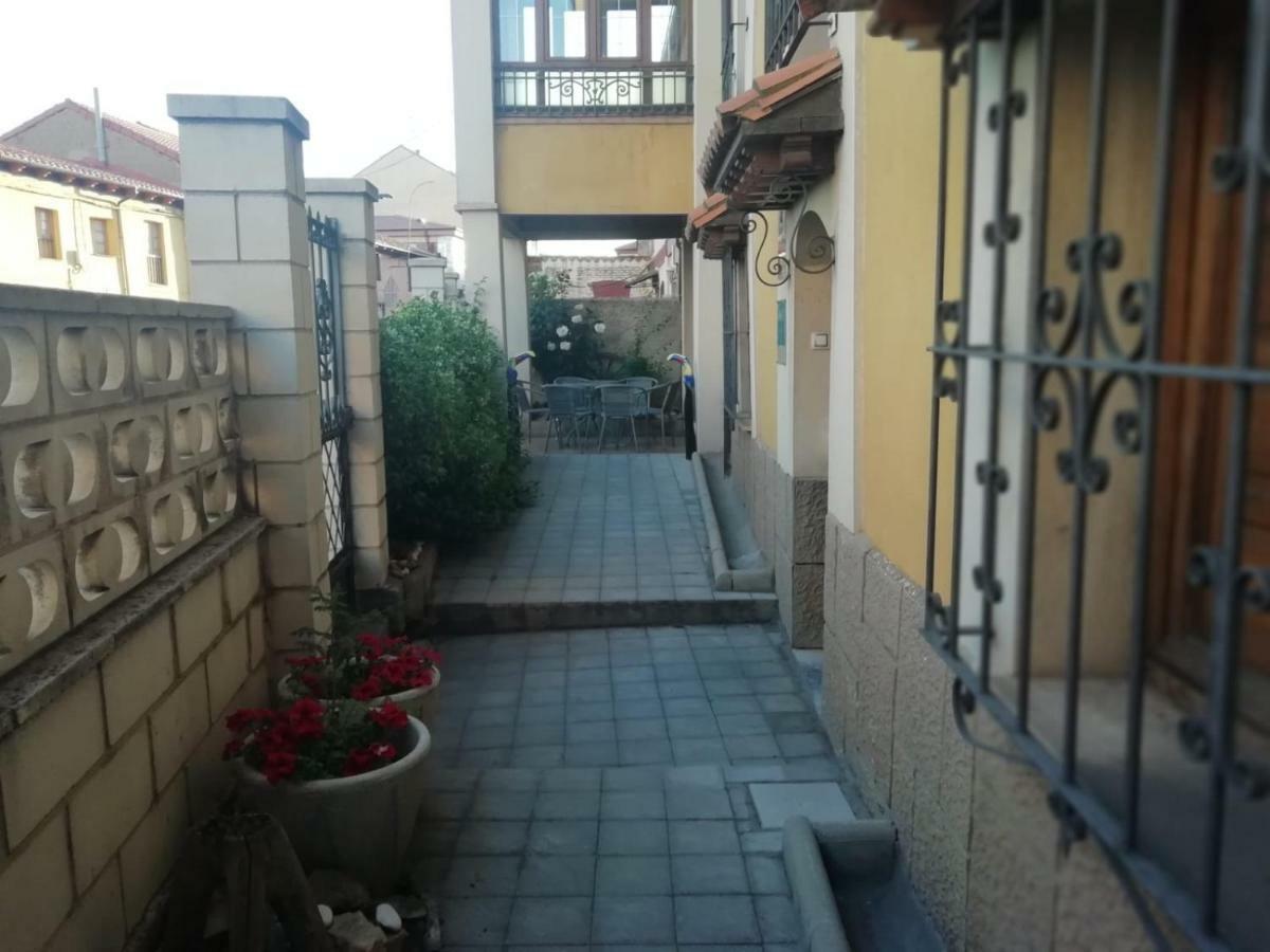Boleta A 5 Minutos De Leon, Casa Con Jardin Villa San Andres del Rabanedo Exterior photo